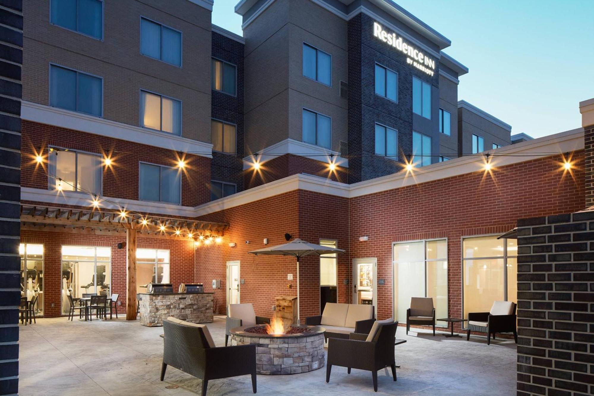 Residence Inn Richmond Midtown/Glenside Dumbarton Екстериор снимка